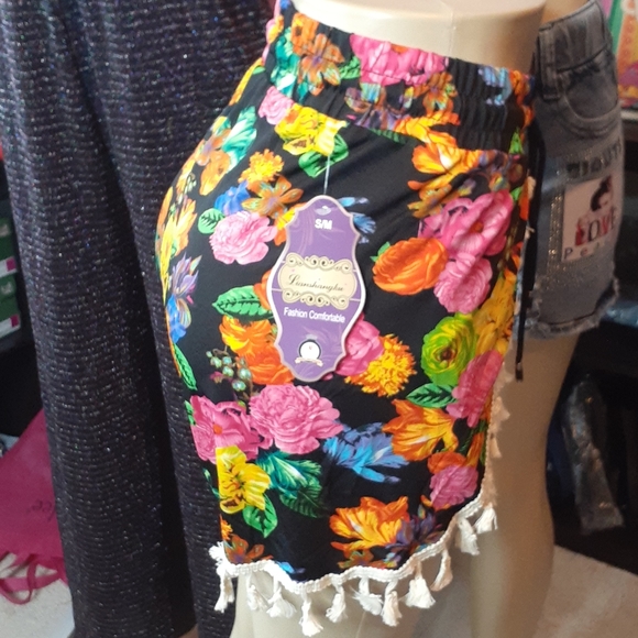 Short Floral Print Multicolor - Picture 2 of 3